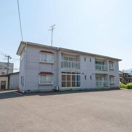 コーポセキヤ / Corp Sekiya Apartment Itoigawa Exterior photo