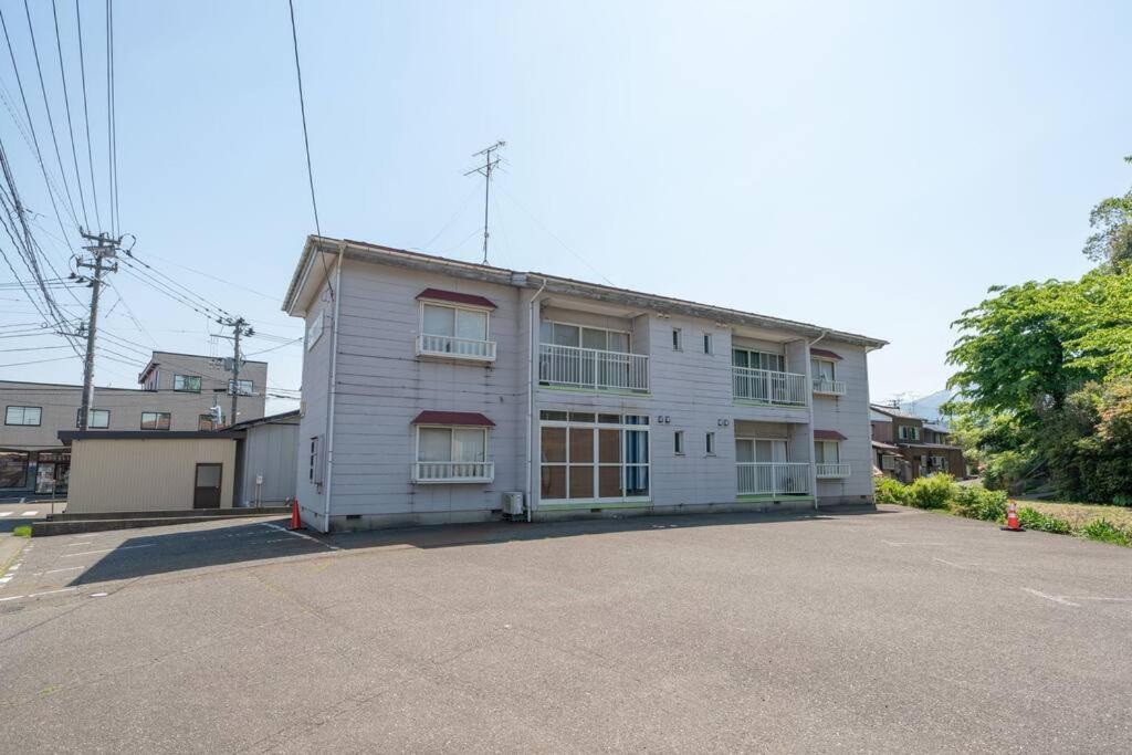 コーポセキヤ / Corp Sekiya Apartment Itoigawa Exterior photo